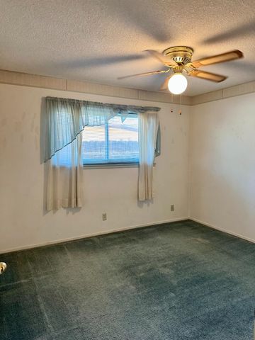 1470 N Chestnut Avenue, Fresno, CA 93703
