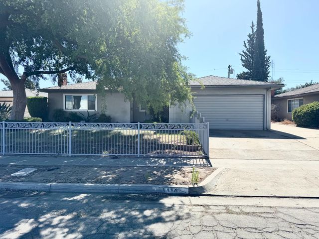 1470 N Chestnut Avenue, Fresno, CA 93703