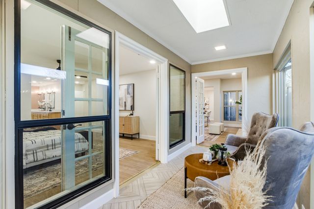 2 Crown Place, Richardson, TX 75080