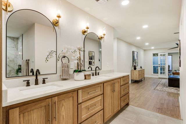 2 Crown Place, Richardson, TX 75080