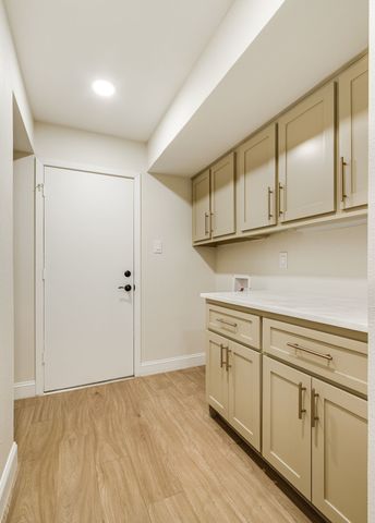 2 Crown Place, Richardson, TX 75080