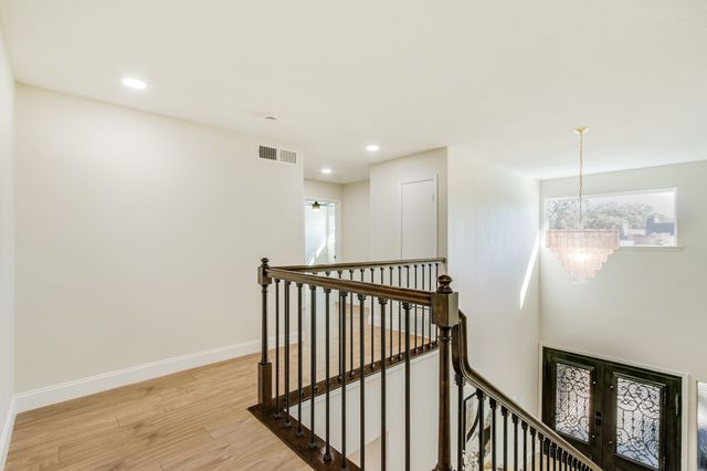 2 Crown Place, Richardson, TX 75080