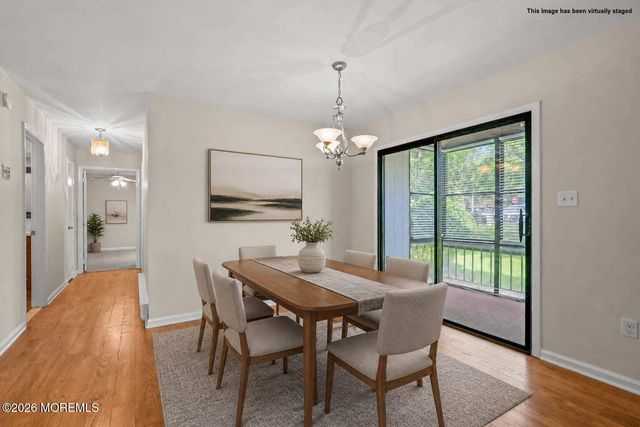 78 Overlook Way E, Manalapan, NJ 07726