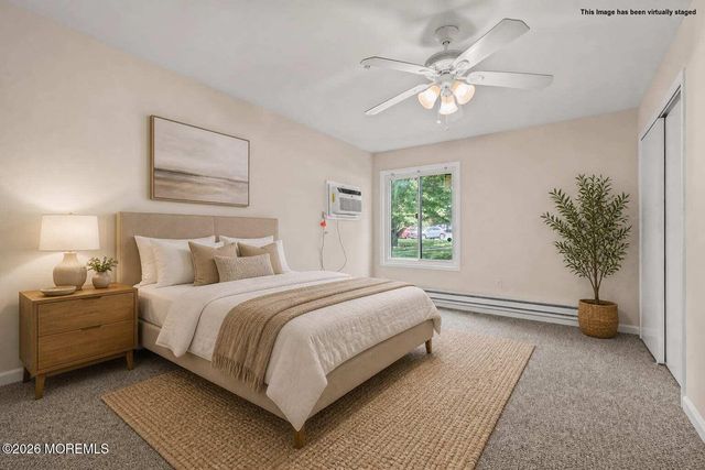 78 Overlook Way E, Manalapan, NJ 07726