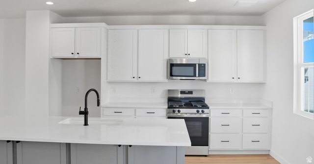 7059 W SOUTH JORDAN PKWY, South Jordan, UT 84009