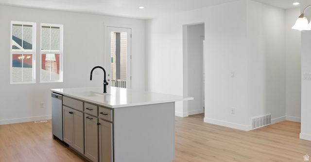 7059 W SOUTH JORDAN PKWY, South Jordan, UT 84009