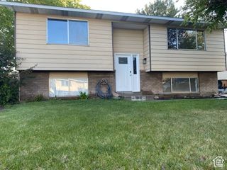 6110 S COUNTRY DR, Taylorsville, UT 84129