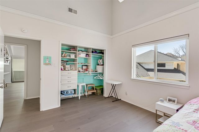 5606 Sedgefield DR, Austin, TX 78746