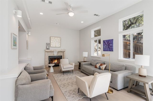 5606 Sedgefield DR, Austin, TX 78746