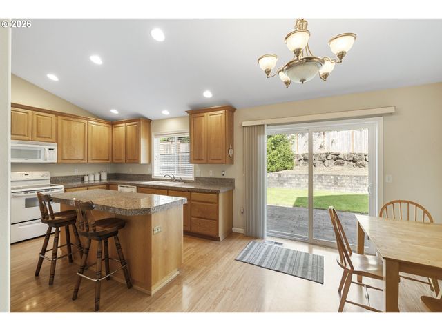 3100 KNOLL Dr, Newberg, OR 97132