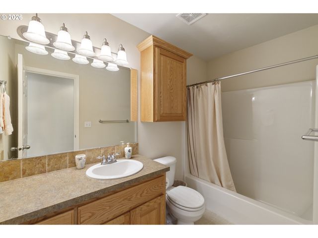 3100 KNOLL Dr, Newberg, OR 97132
