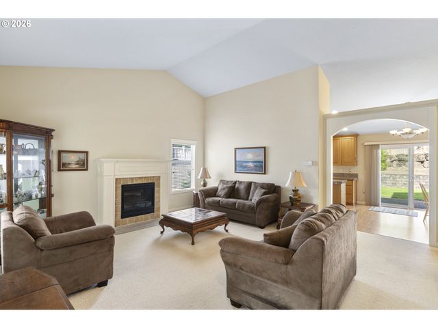 3100 KNOLL Dr, Newberg, OR 97132
