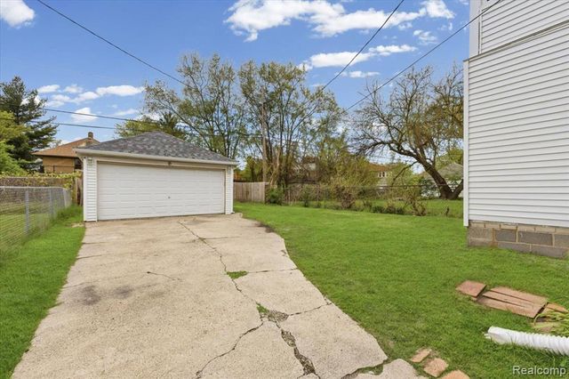 18073 Northlawn Street, Detroit, MI 48221