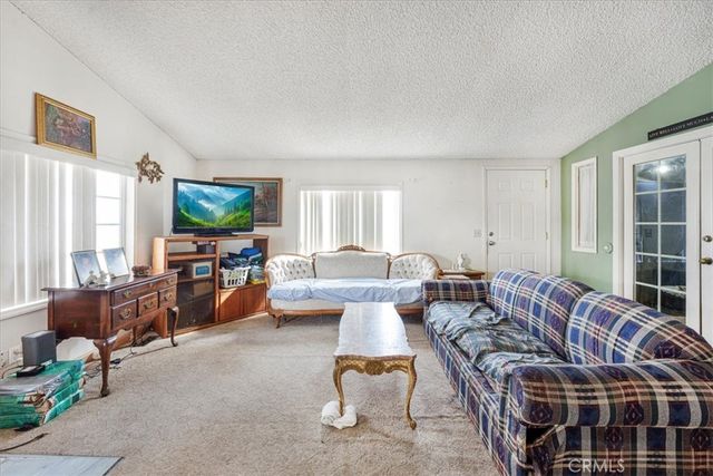 13378 Paramount Road, Phelan, CA 92371