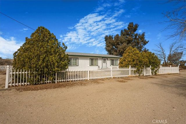 13378 Paramount Road, Phelan, CA 92371
