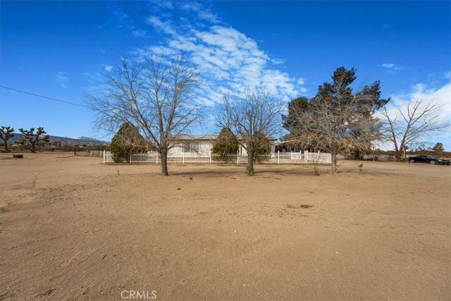 13378 Paramount Road, Phelan, CA 92371