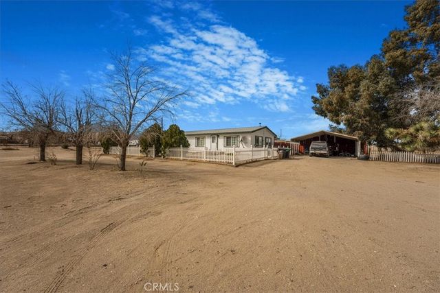 13378 Paramount Road, Phelan, CA 92371