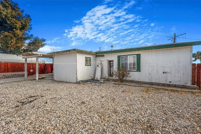 13378 Paramount Road, Phelan, CA 92371