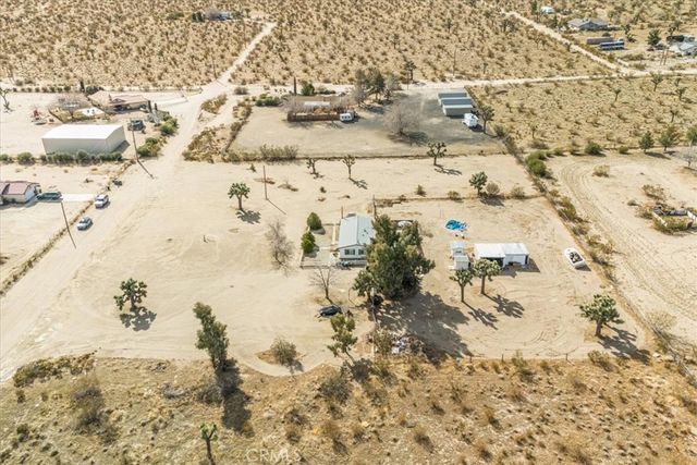 13378 Paramount Road, Phelan, CA 92371