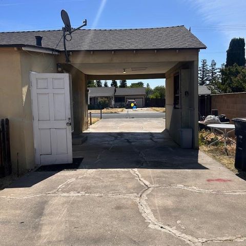 1439 Melrose Ave, Modesto, CA 95350