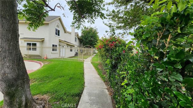 1425 S White A, Pomona, CA 91766