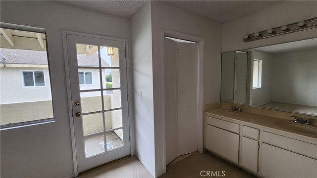 1425 S White A, Pomona, CA 91766