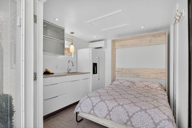 6 S Cortez Drive 6, Margate, FL 33068