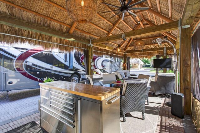 6 S Cortez Drive 6, Margate, FL 33068