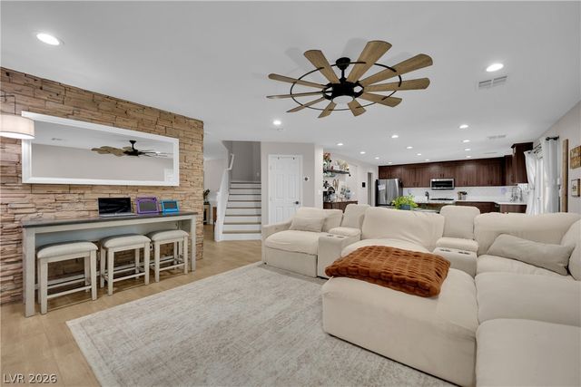4913 Apache Valley Avenue, Las Vegas, NV 89131