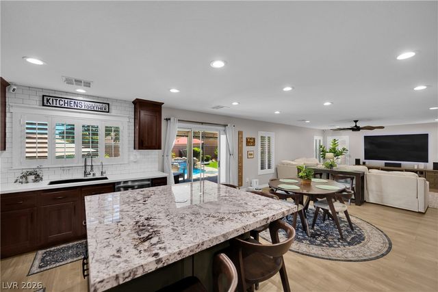 4913 Apache Valley Avenue, Las Vegas, NV 89131
