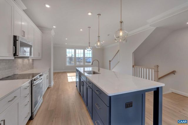 750 PARK RIDGE DR, Crozet, VA 22932