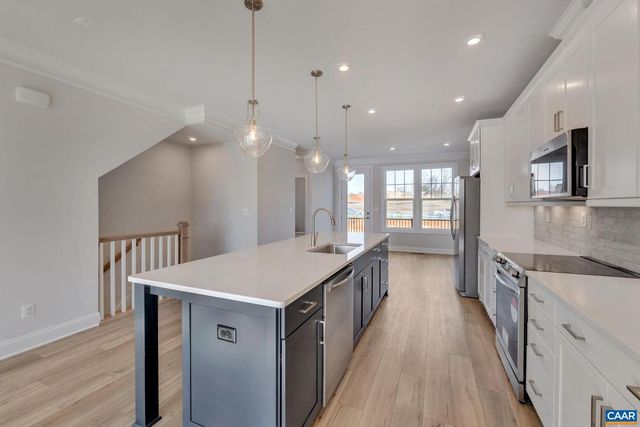 750 PARK RIDGE DR, Crozet, VA 22932