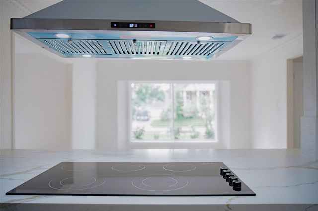 1719 Wagon Gap Trail, Houston, TX 77090