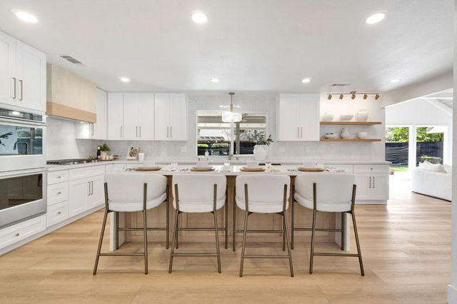 3737 W Minarets Avenue, Fresno, CA 93711