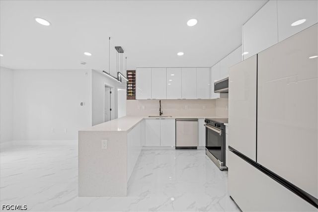 1053 Joponica AVE S, Lehigh Acres, FL 33974