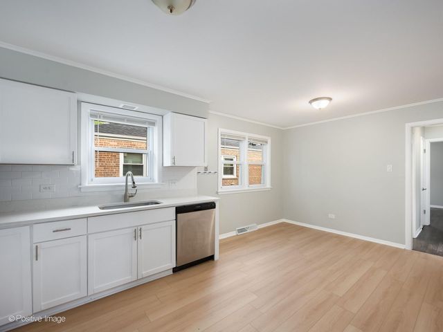 14341 Dobson Avenue, Dolton, IL 60419
