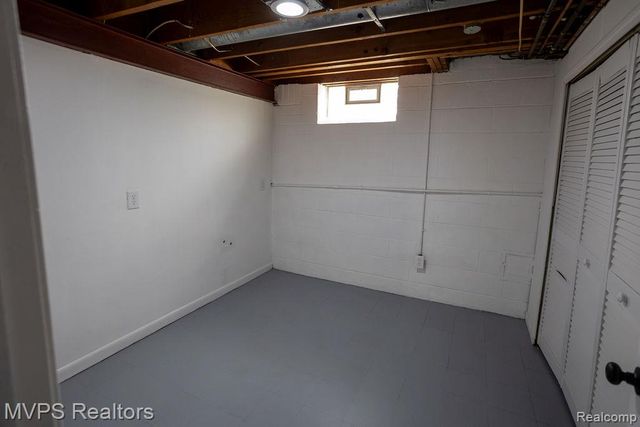 16133 Bell Avenue, Eastpointe, MI 48021