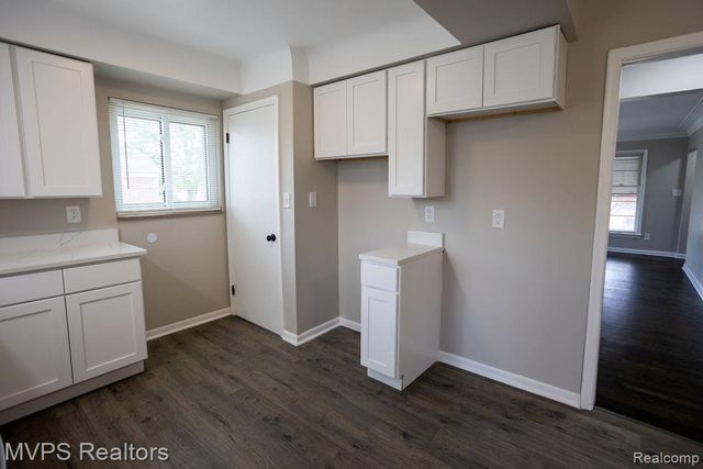 16133 Bell Avenue, Eastpointe, MI 48021