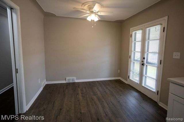 16133 Bell Avenue, Eastpointe, MI 48021