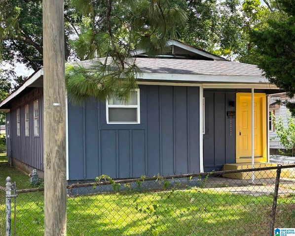 1111 1ST AVENUE N, Bessemer, AL 35020
