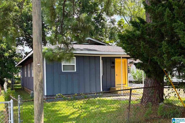 1111 1ST AVENUE N, Bessemer, AL 35020