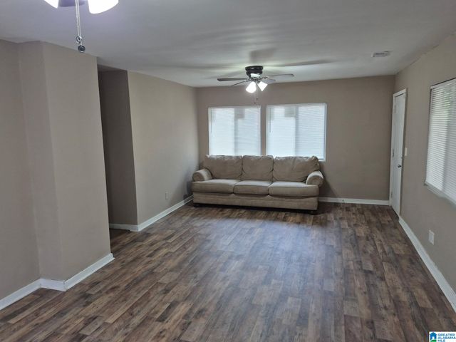 1111 1ST AVENUE N, Bessemer, AL 35020