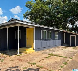 1111 1ST AVENUE N, Bessemer, AL 35020
