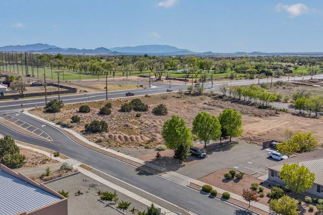 6753 Airport Road, Santa Fe, NM 87507