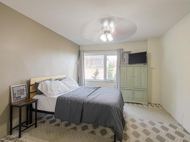 4545 Wornall Road 208, Kansas City, MO 64111