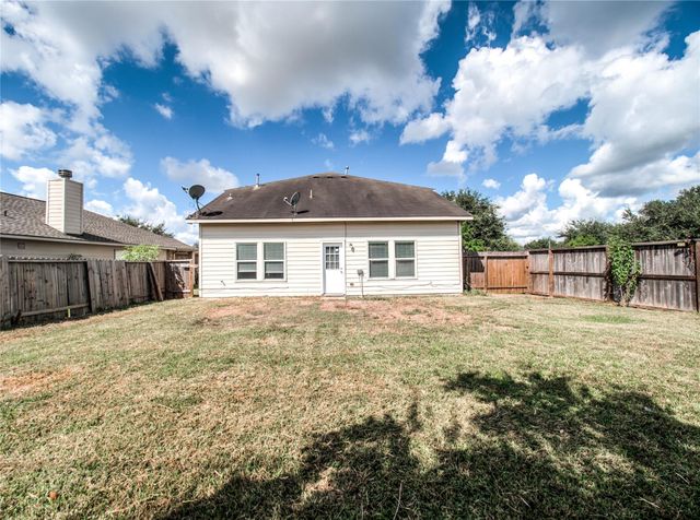 7831 Crescent Village Lane, Richmond, TX 77407