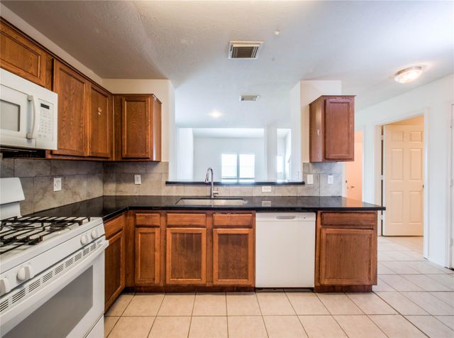 7831 Crescent Village Lane, Richmond, TX 77407