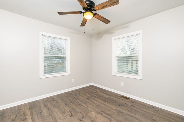 385 Limbo Dr, Hillsboro, TN 37342