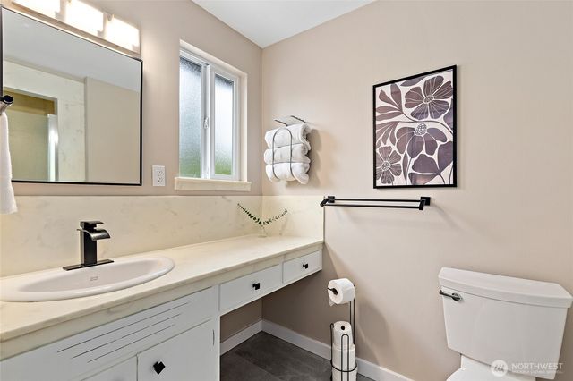 8707 Maple Lane, Edmonds, WA 98026