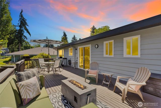 8707 Maple Lane, Edmonds, WA 98026